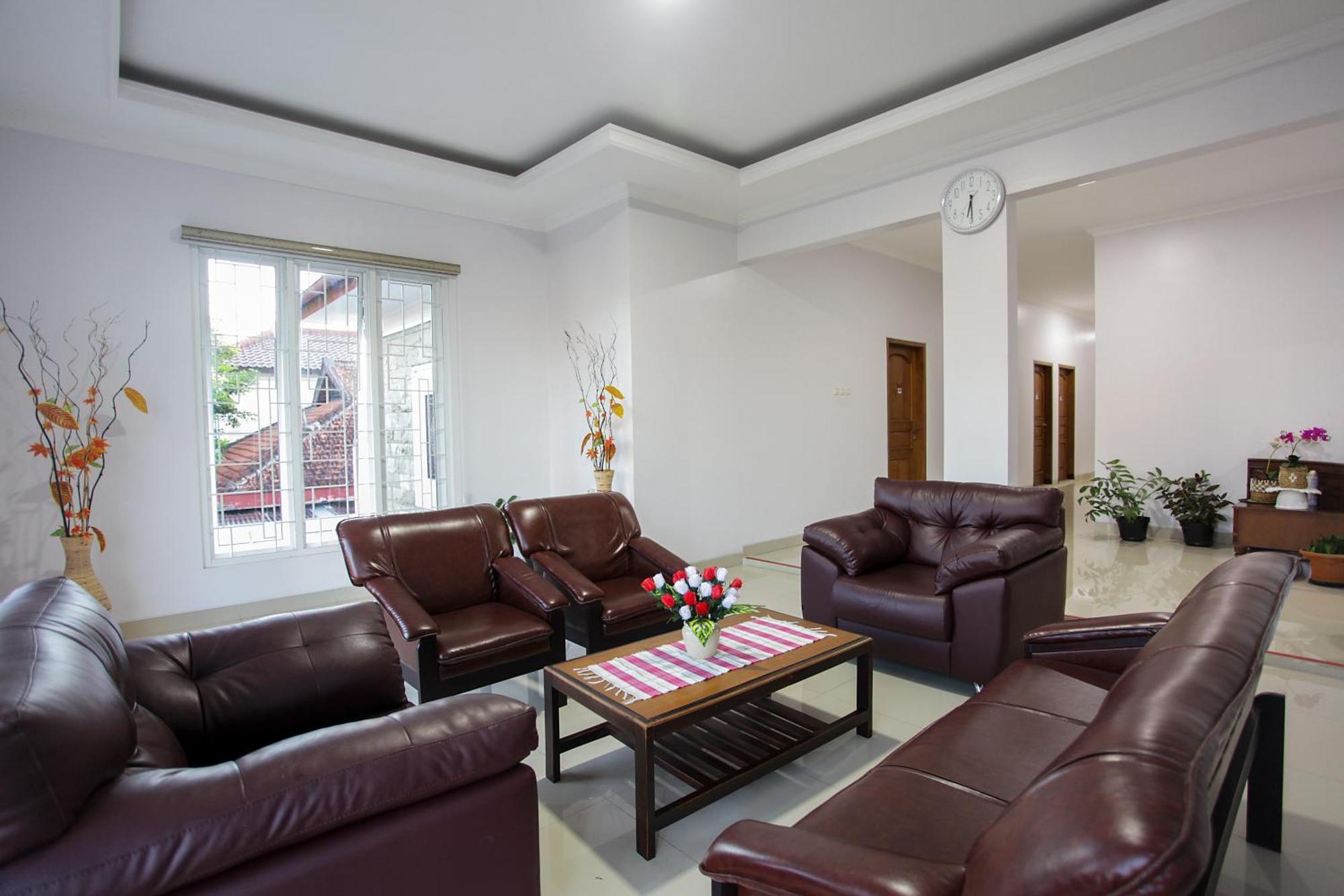 Banua Raya Homestay Yogyakarta Exterior foto